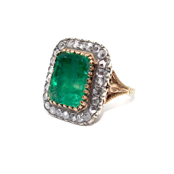 Anello con smeraldo e diamanti - immagine 4