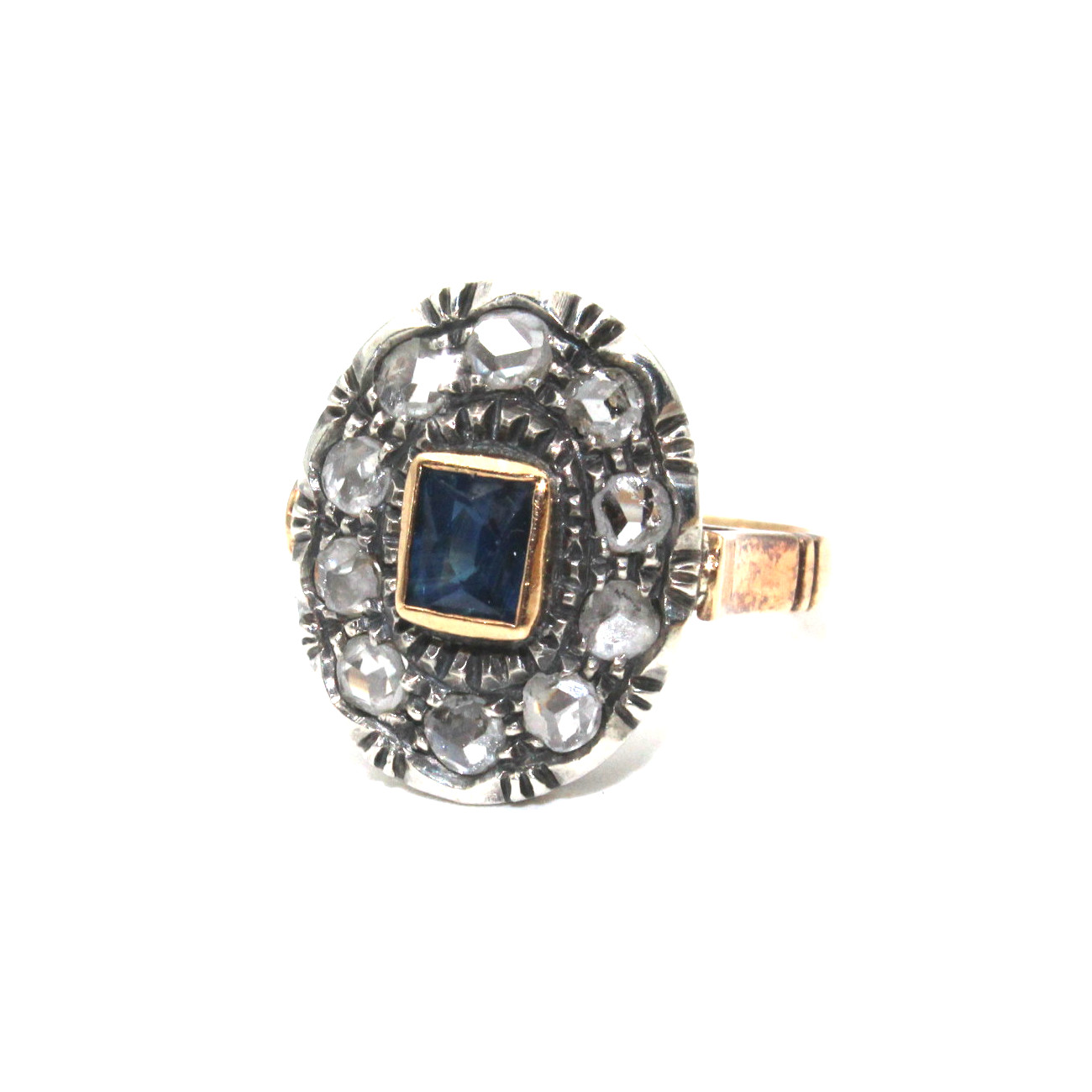 Anello con zaffiro e diamanti - immagine 2