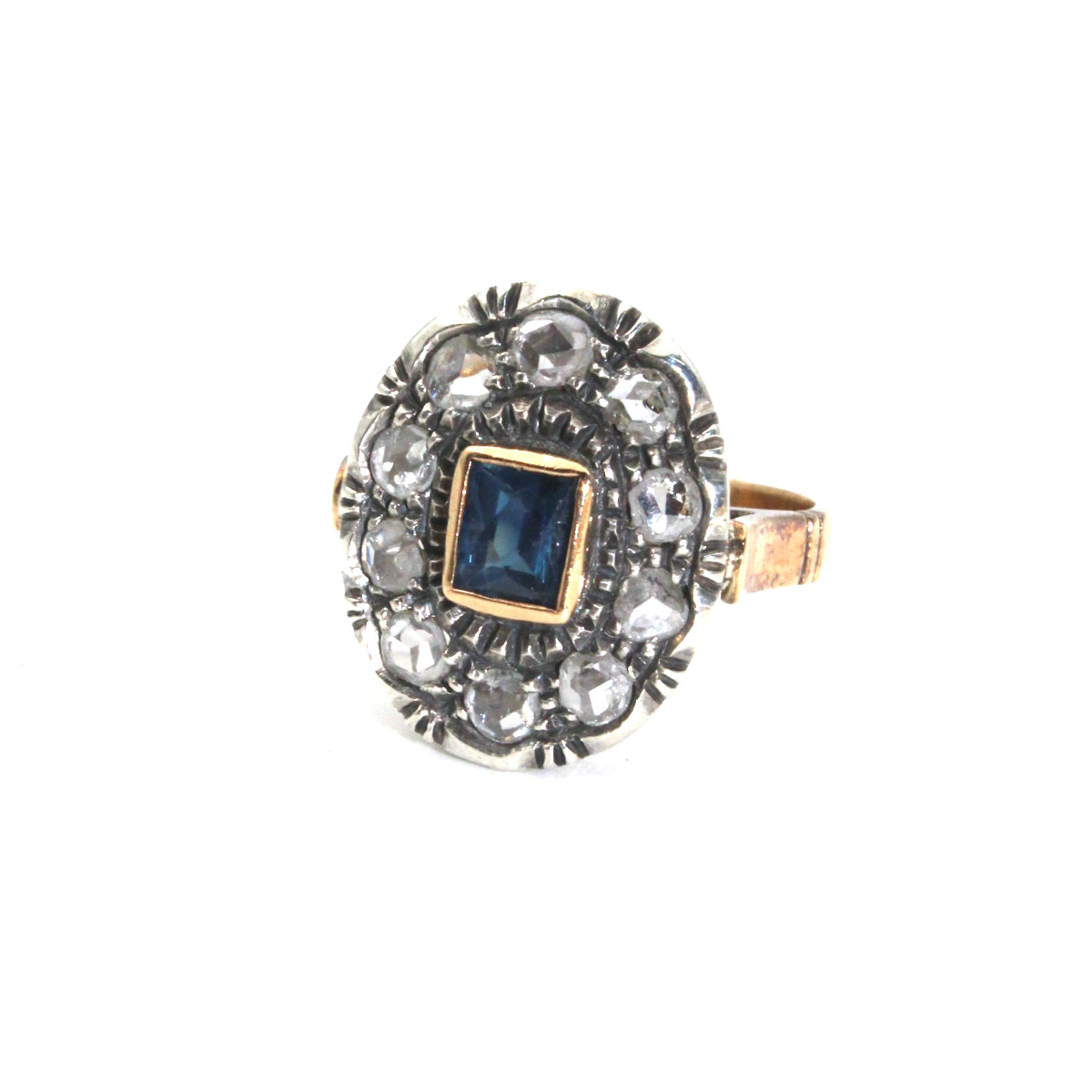 Anello con zaffiro e diamanti - immagine 3