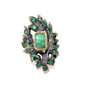 Anello Liberty con smeraldi
